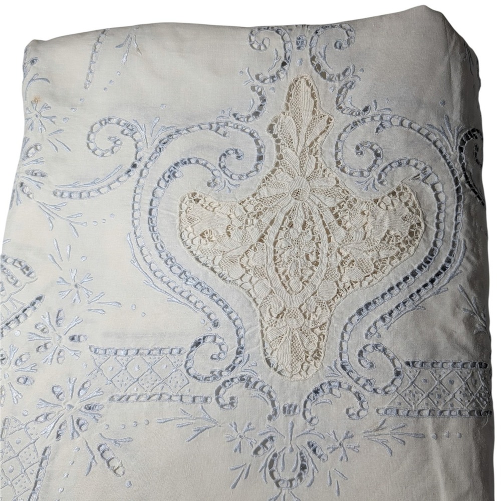Vintage Handmade Linen Tablecloth and Nine Napkins White Blue Lace Trim SEE